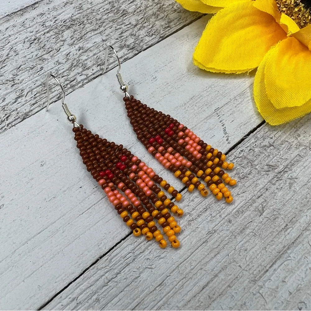 Mini Lightweight Seed Beaded Dangle Earrings 2.25 Inches Handmade Jewelry‎